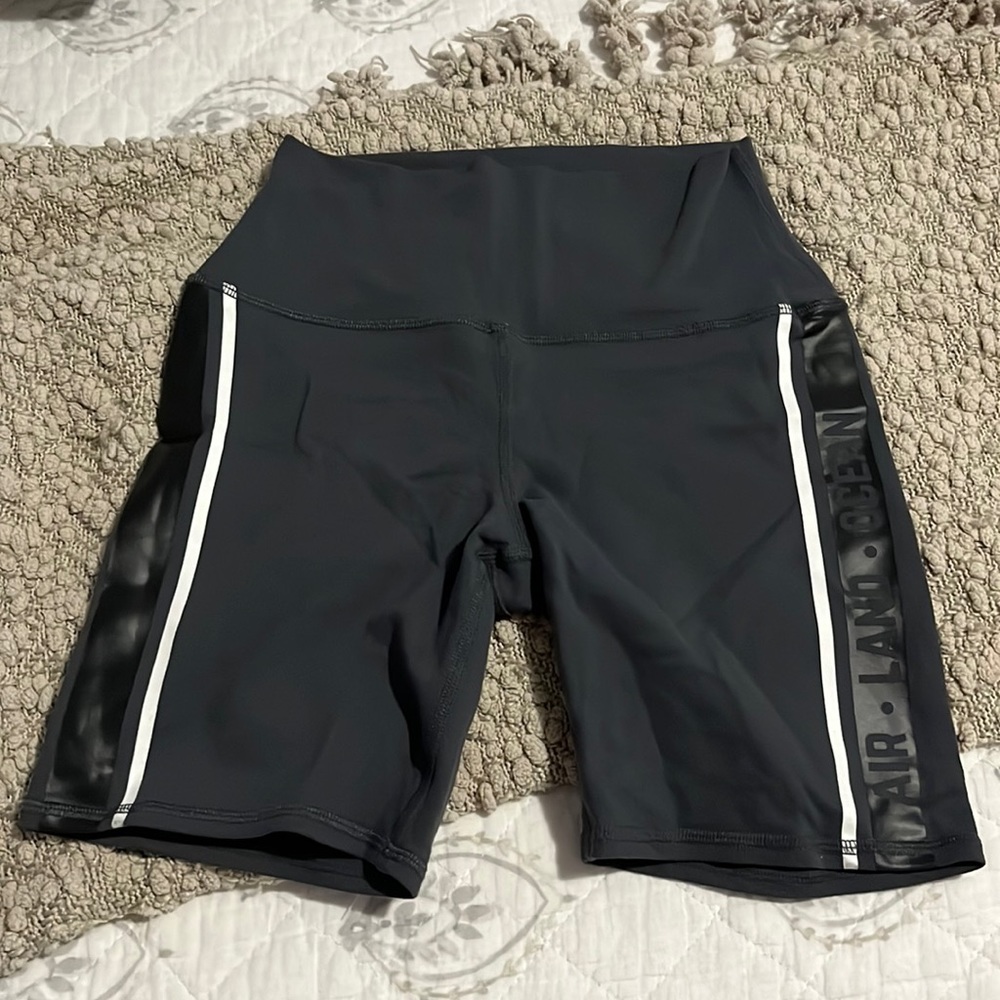 ALO black biker shorts